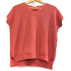 【CINEMA　CLUB】Mサイズ　ノースリーブニットセーター　朱色