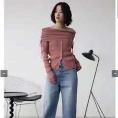 AZUL by mousyギャザーオフショルダーニットトップス