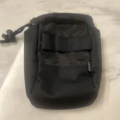 Looks ブラック ボディバッグ・ウエストポーチ