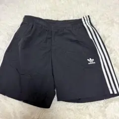 ​【水陸両用】アディダスオリジナルス 3ストライプス ショートパンツ 黒 XLのサムネイル