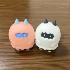 VAG 32 フワドココカムリ 2点セット 白黒 ピンク moya ソフビ
