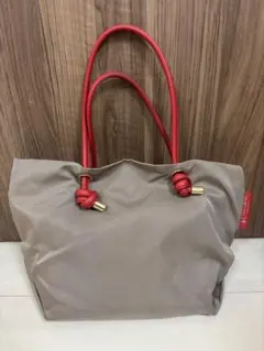 【美品】VIOLA d'ORO トートバッグ ベージュ 赤ハンドルのサムネイル