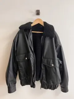 新品タグ付き✨ZARA　フェイクレザージャケット　白ボア　洗える　ブラック　S ZARA - 【完売品】ZARA ボア&フェイクレザージャケット Lサイズ