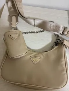 PRADA Re-Edition 2005 ナイロン ショルダーバッグのサムネイル