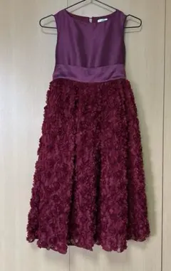 ワインレッド フラワー装飾ドレス