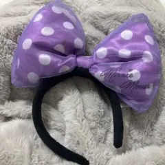 ミニーマウス 紫色の水玉カチューシャ