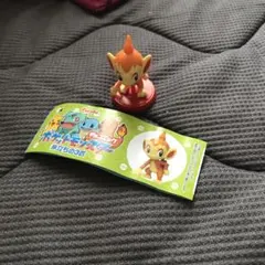 チョコエッグ　ポケモン　旅立ちの3匹　ヒコザル