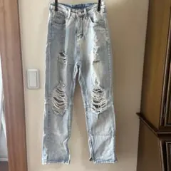 ダメージ加工ライトブルーデニム　S