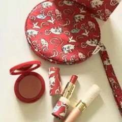 完売ポールアンドジョー　PAUL＆JOE　クリスマスコフレ新品未開封