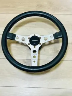 希少 MOMO モモ チャレンジ ウッドステアリング 35φ ポリッシュ