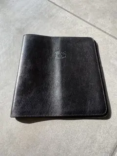 IL BISONTE イルビゾンテ　レザー ブックカバー　ブラック