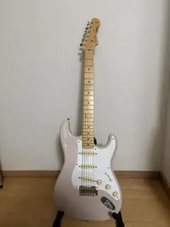 Fender Japan Hybrid 50s Stratocasterのサムネイル