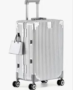 未使用に近い アルミ調 軽量 スーツケース キャリーケース 60Lのサムネイル
