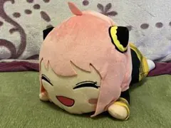 アーニャ・フォージャー寝そべりぬいぐるみにっこり顔（ゴールデンウィークセール）