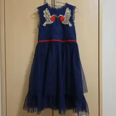 ネイビーの花鳥刺繍ノースリーブワンピースのサムネイル
