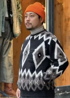BEAMS+ ジャカード ボアフリース クルーネック