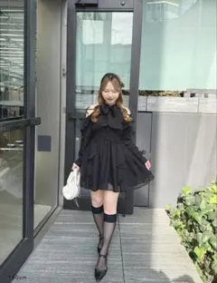 AnMILLE コールドショルダーフリルワンピース