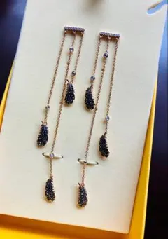 スワロフスキー Swarovski Naughty Chandelierピアス羽