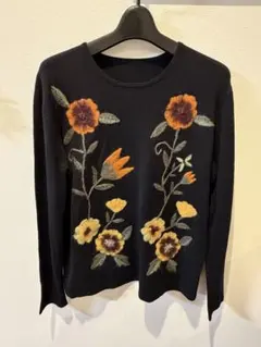 ミレール 花柄　羊毛フェルト　刺繍 ニット セーター　黒　ブラック　長袖