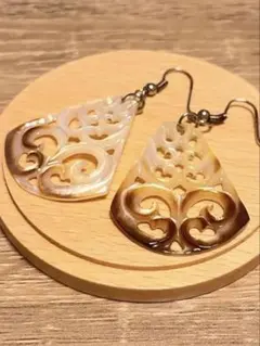 Item thumbnail for item 247df1fe-7910-41f7-96a6-1434ec83e60d