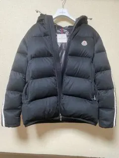 MONCLER ダウンジャケット ブラックのサムネイル