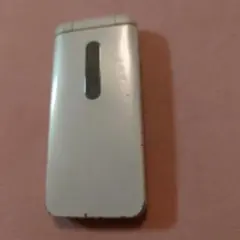 KYF31 au ホワイト