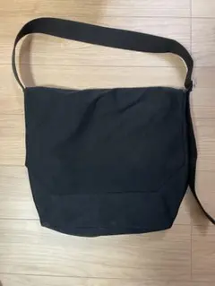 Hender Scheme flap shoulder big