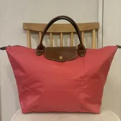 Item thumbnail for item aeb4b3d9-1d6d-473c-9144-f80ec5f0c0fe