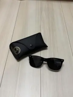 Ray-Ban (レイバン)RB4310 ブラック サングラス
