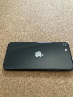 ☆iPhone SE 第2世代 128GB au UQ 回線 SIMロックあり - メルカリ