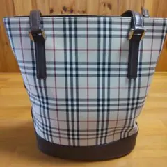 バーバリーチェック柄レザーショルダーバッグ