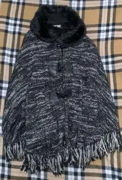 CECIL McBEE セシルマクビー ファー付き 黒白 ツイード ポンチョ