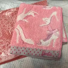Barbie バービー　ハンカチ　ハンドタオル　ピンク　ハイヒール柄