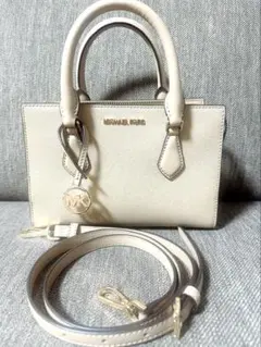 マイケルコース　SHEILA センタージップ サッチェル スモール