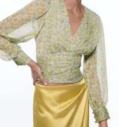 ZARA トップス　ブラウス　シースルー　小花柄