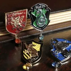 ハリーポッター HarryPotter エンブレムブローチ 4個セットのサムネイル