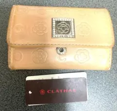 SALE☆良品☆CLATHAS 花柄エンボス キーケース