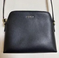 美品⭐︎ フルラ　本革ショルダーバッグ　黒ブラック