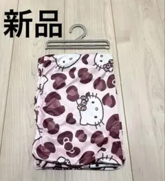 ハローキティ　枕カバー　新品　未使用　ヒョウ柄　レオパード柄　ピンク　アベイル