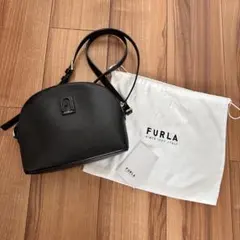 美品✨フルラ アテナ ショルダーバッグ ドーム型 アーチロゴ 現行ロゴ