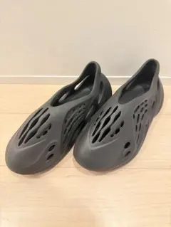 新品】adidas YZY FOAM RNR CARBON 27.5 - メルカリ