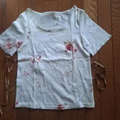 新品INGEBORG 半袖カットソー 花柄のサムネイル