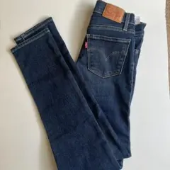 美品Levisスキニーデニム 24サイズ