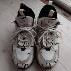 VALENTINO VLTN スニーカー ホワイト ブラックのサムネイル