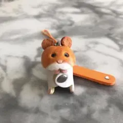 MAGU】一点物の革製品 犬32犬種コンプリートSET キーホルダー - メルカリ