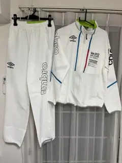 umbro ピステ・ウィンドブレーカー