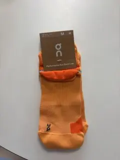 on Performance Run Sock Low M オレンジ