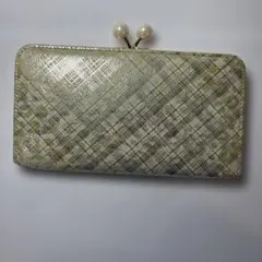 パール付きがま口長財布