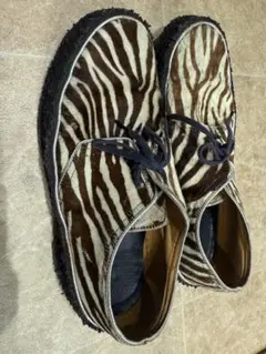 ゼブラ柄ファー風スニーカー