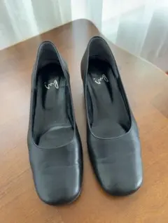 ing レザーパンプス 4cmヒール
